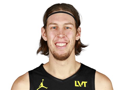 nba player kelly olynyk.